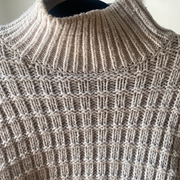 Women’s H&M knit turtle neck sweater - Picture 2 of 4